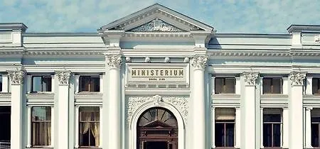 Ministerium ゲストハウス 4*