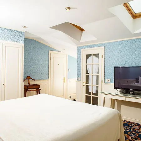 Ministerium 4* Odessza